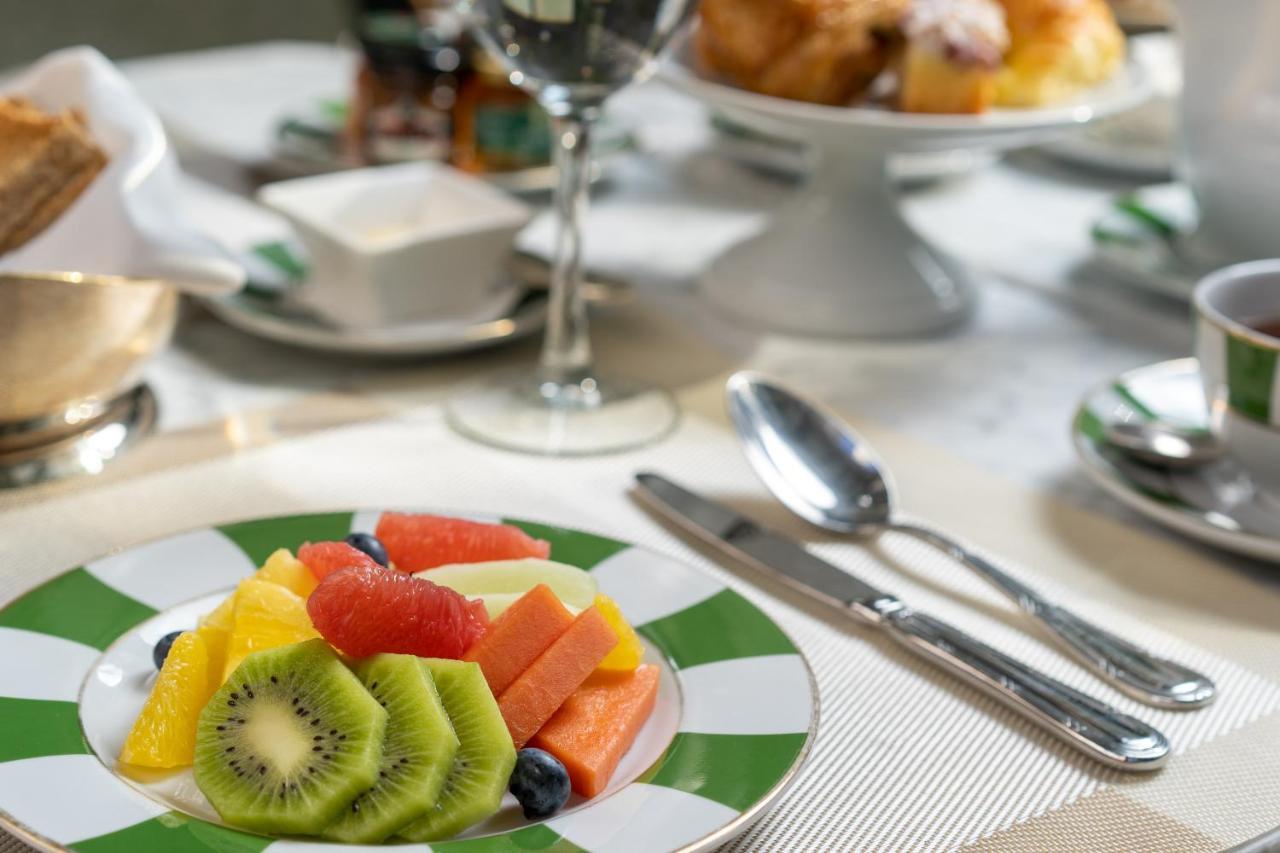 Alvear Icon Hotel Buenos Aires Extérieur photo Fruit salad