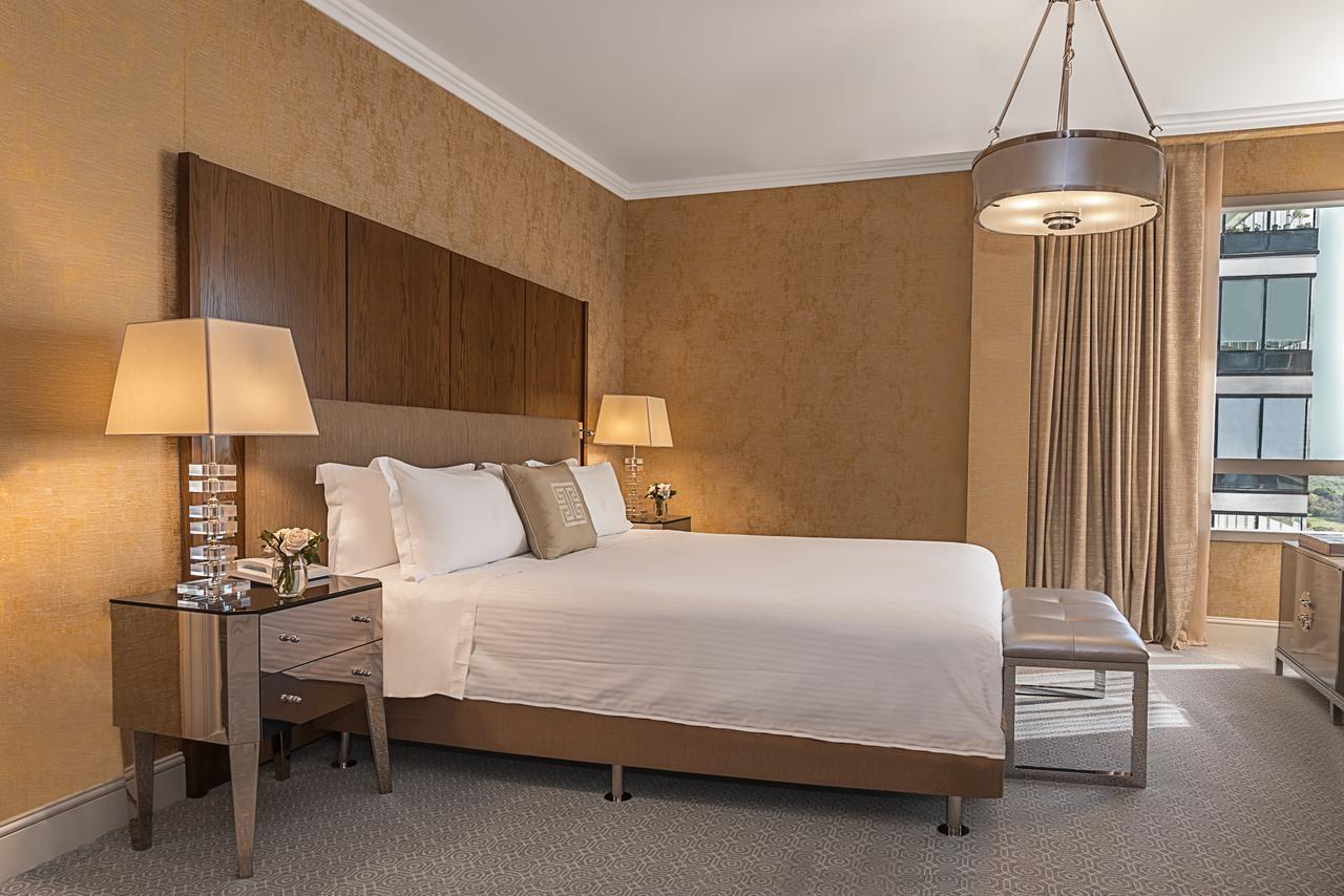 Alvear Icon Hotel Buenos Aires Extérieur photo A bedroom at the Four Seasons Hotel